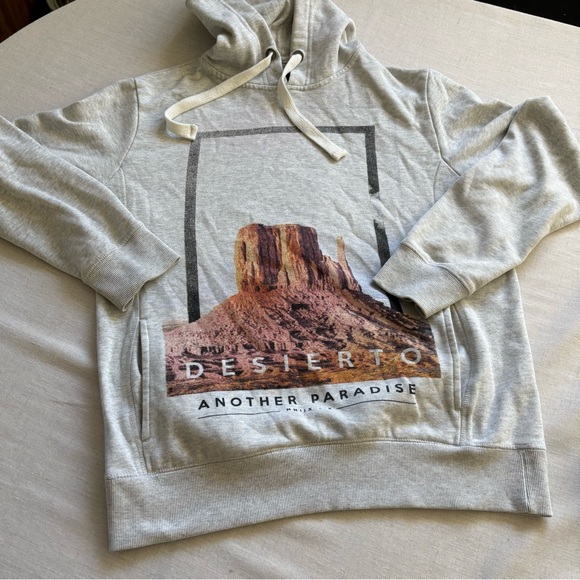 Fleece Collection Grey Desert Graphic Hoodie Men’s L - Picture 1 of 7